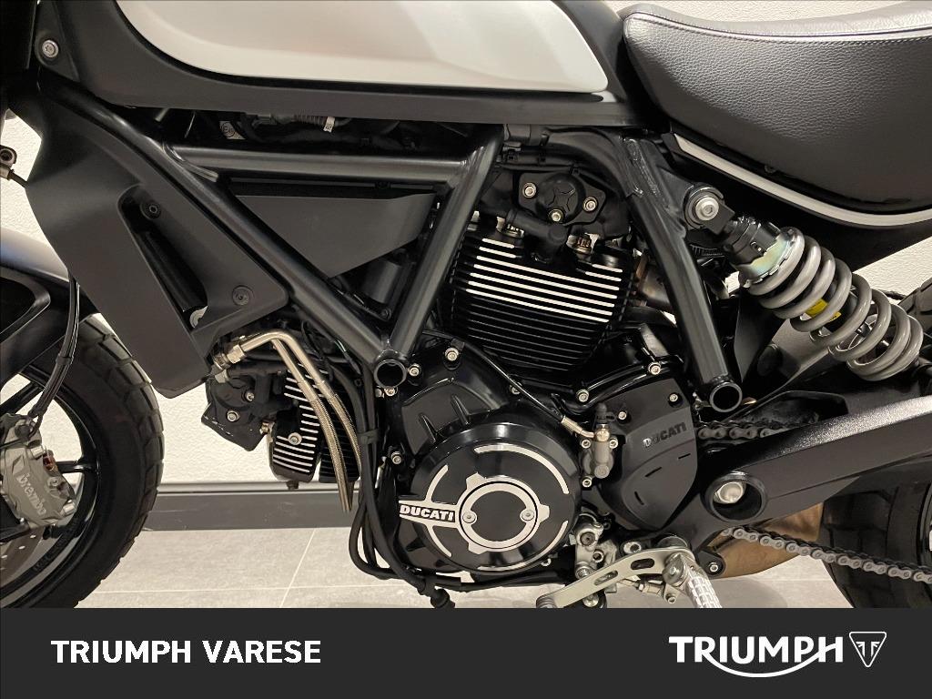DUCATI Scrambler 800 Icon Dark