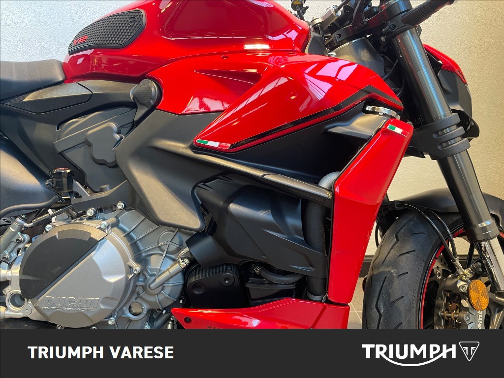 DUCATI Streetfighter V2 955 Red