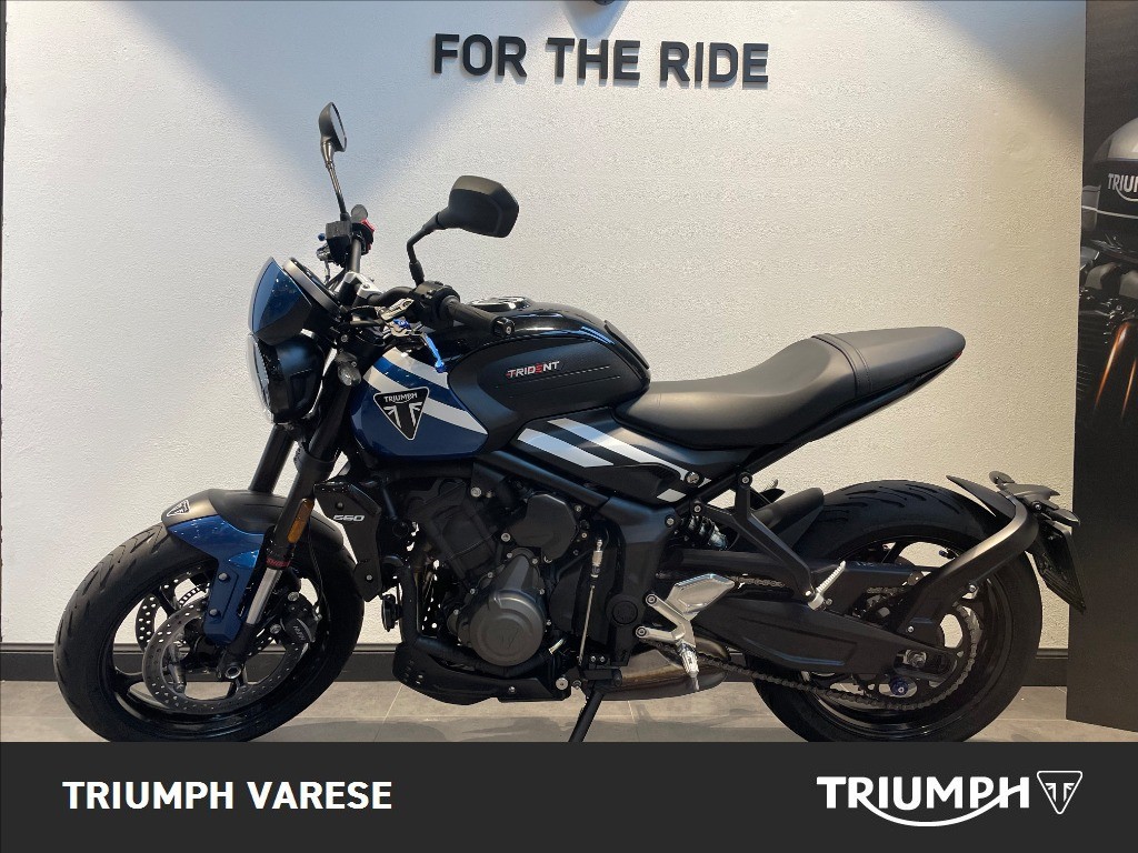 TRIUMPH Trident 660 Cobalt Blue / Sapphire Black Abs