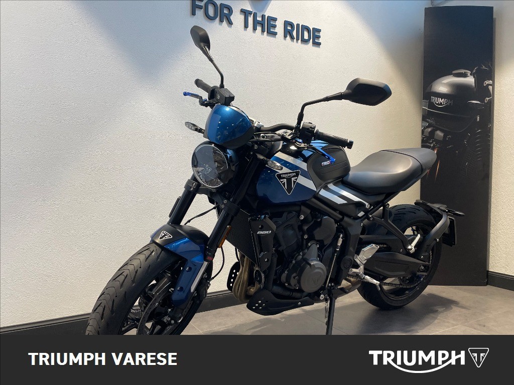 TRIUMPH Trident 660 Cobalt Blue / Sapphire Black Abs