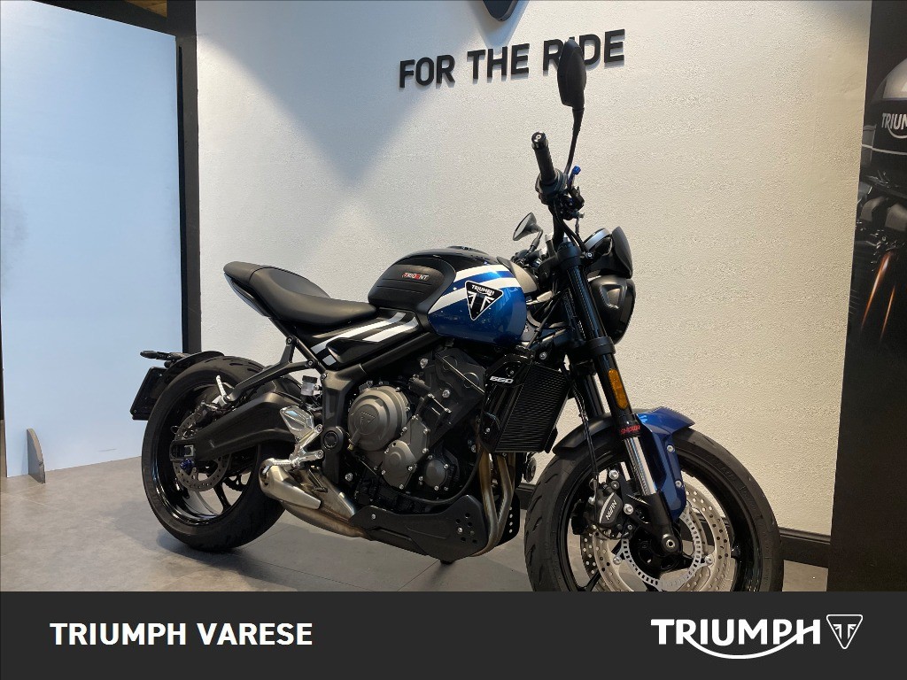 TRIUMPH Trident 660 Cobalt Blue / Sapphire Black Abs