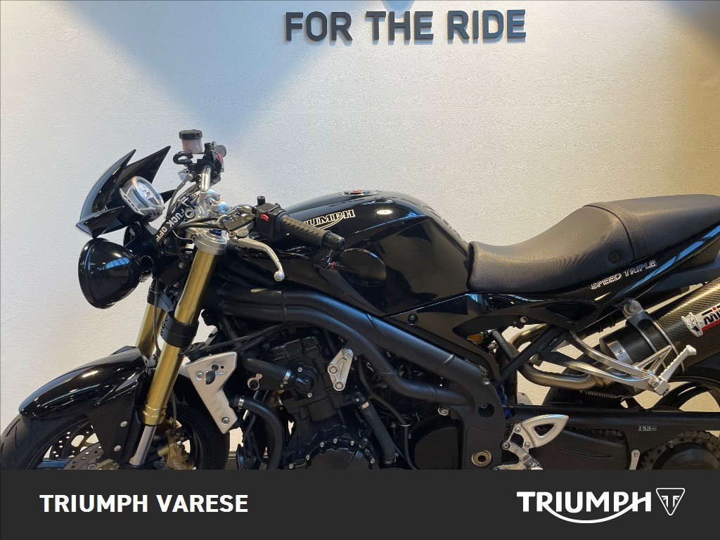 TRIUMPH Speed Triple 1050 