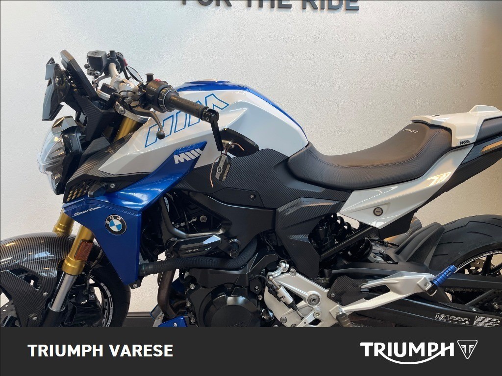 BMW F 900 R dep.A2 Abs